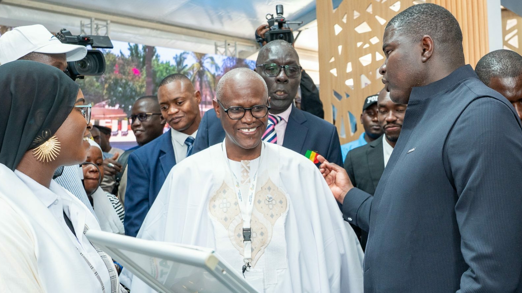 597099824_1196780952640710_3813933630843796713_n