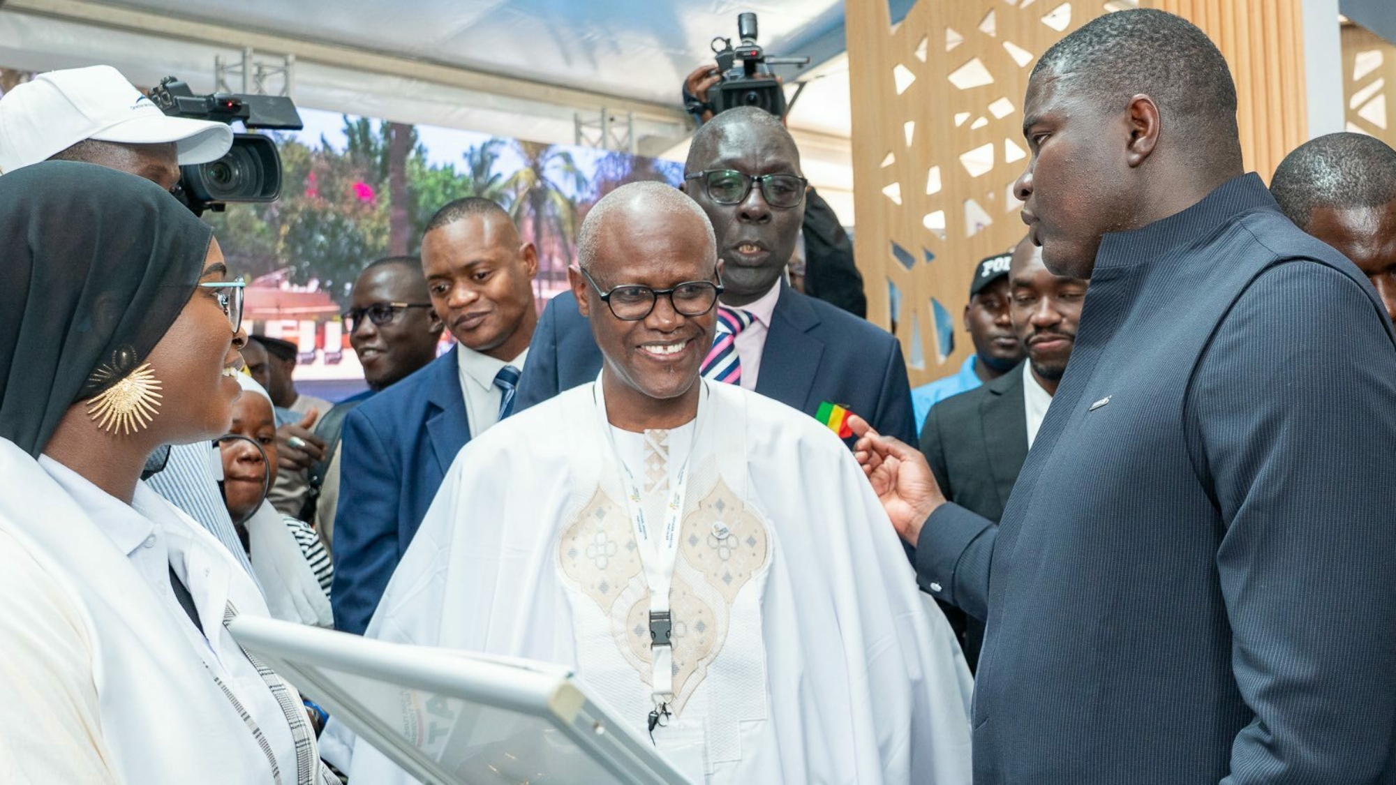 597099824_1196780952640710_3813933630843796713_n